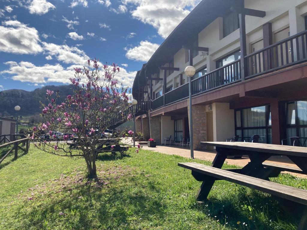 Apartamentos Aldea Del Puente Onís Zewnętrze zdjęcie