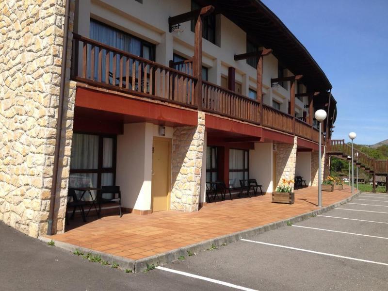 Apartamentos Aldea Del Puente Onís Zewnętrze zdjęcie