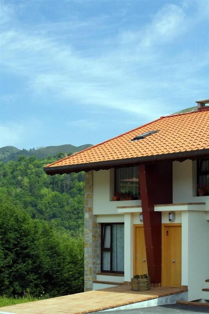 Apartamentos Aldea Del Puente Onís Zewnętrze zdjęcie