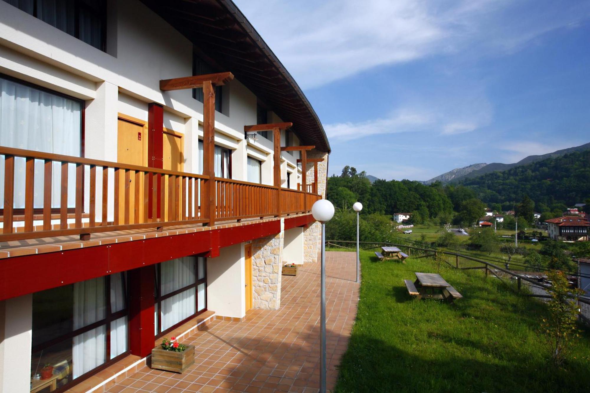 Apartamentos Aldea Del Puente Onís Zewnętrze zdjęcie