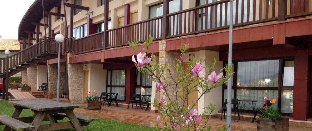 Apartamentos Aldea Del Puente Onís Zewnętrze zdjęcie