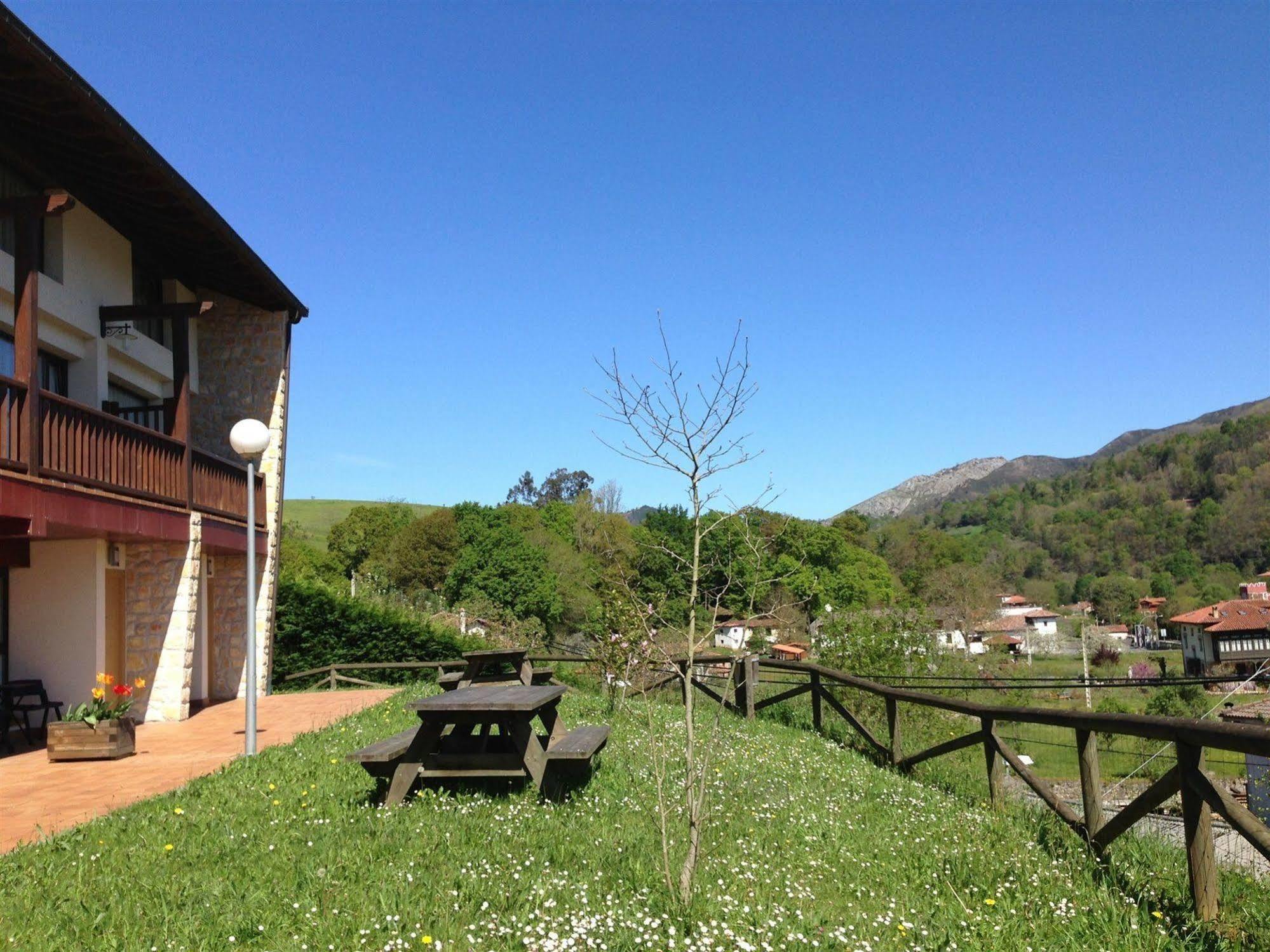 Apartamentos Aldea Del Puente Onís Zewnętrze zdjęcie